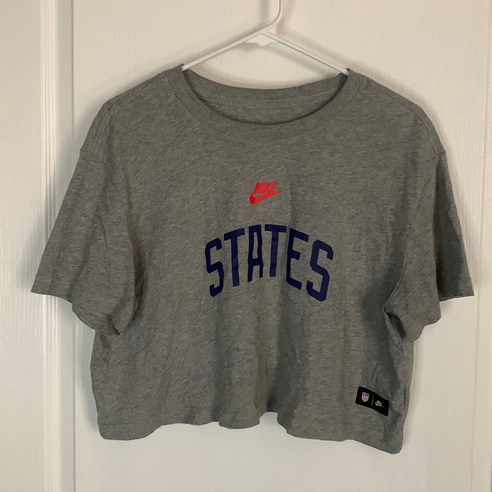 Nike States cropped Tee Med